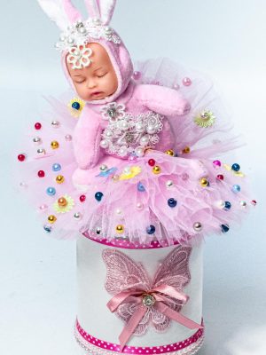 Borcan prima baita, Pink Bunny