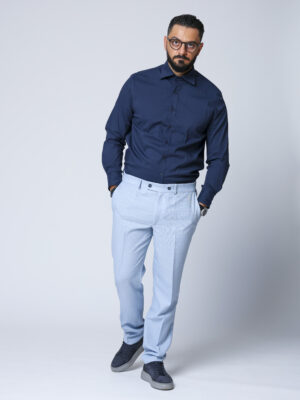 Pantaloni bărbătești din stofă bleu cu carouri fine